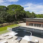 Residhotel Pont Du Gard Ремулен