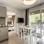 Residhotel Pont Du Gard Апарт-отель