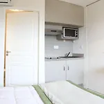 Апарт-отель Residhotel Pont Du Gard