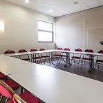 Апарт-отель Residhotel Pont Du Gard Ремулен