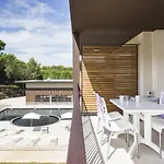 Aparthotel Residhotel Pont Du Gard