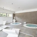 Апарт-отель Residhotel Pont Du Gard Ремулен