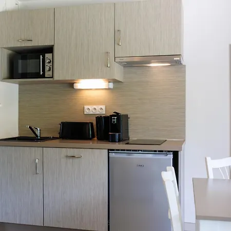 Residhotel Pont Du Gard Apart Otel