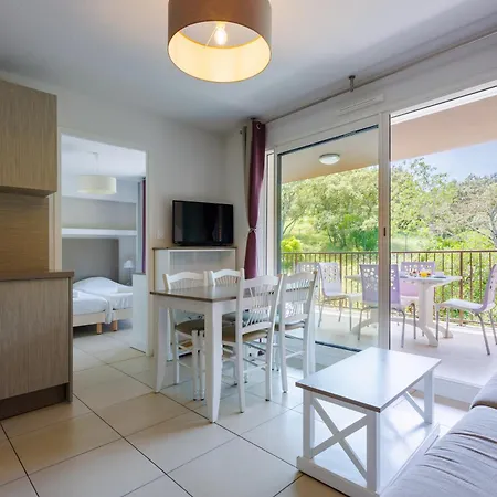 Residhotel Pont Du Gard Ξενοδοχείο με διαμερίσματα Remoulins