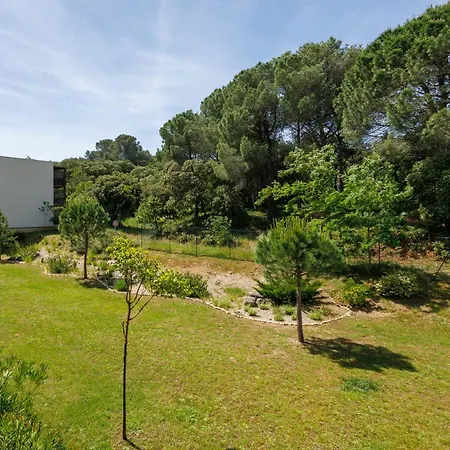 Aparthotel Residhotel Pont Du Gard 3*