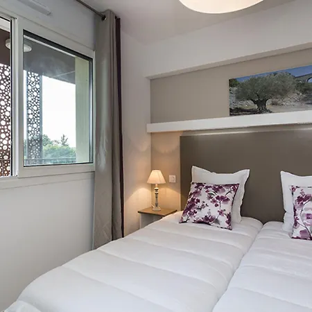 Apart-hotel Residhotel Pont Du Gard