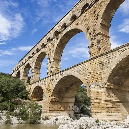 Residhotel Pont Du Gard 아파트호텔 3*