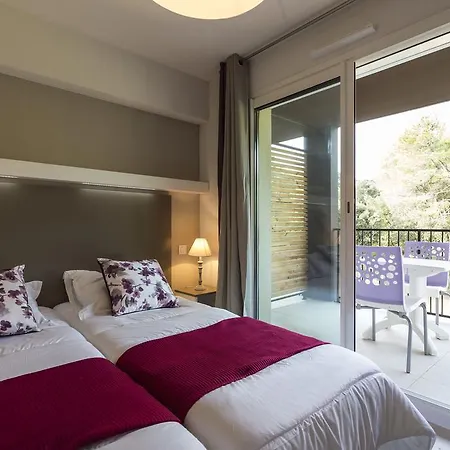 Residhotel Pont Du Gard 3*