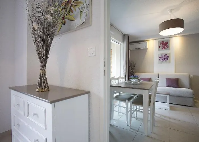 Residhotel Pont Du Gard 3* Remoulins