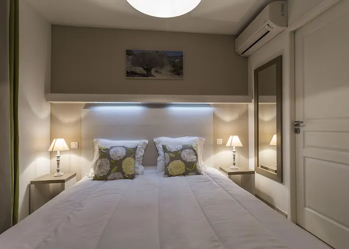 Residhotel Pont Du Gard Hotel apartamentowy 3*