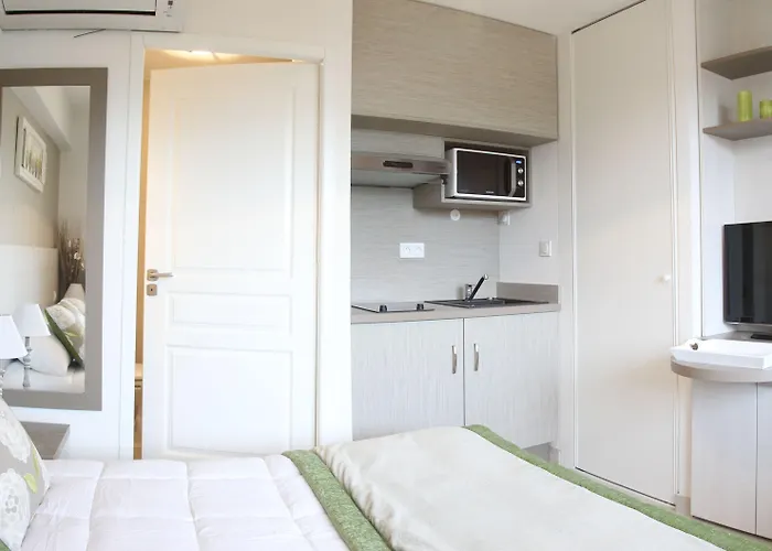 Apartmanhotel Residhotel Pont Du Gard