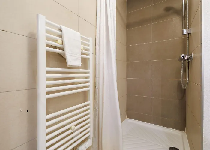 Hotel apartamentowy Residhotel Pont Du Gard 3*