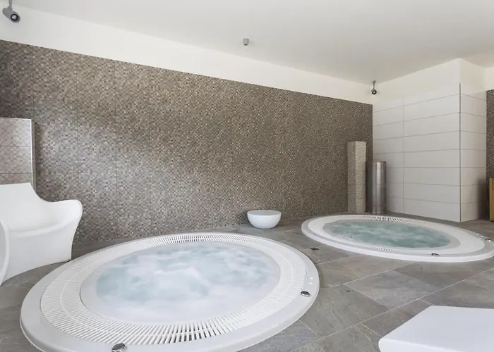 Residhotel Pont Du Gard 3*